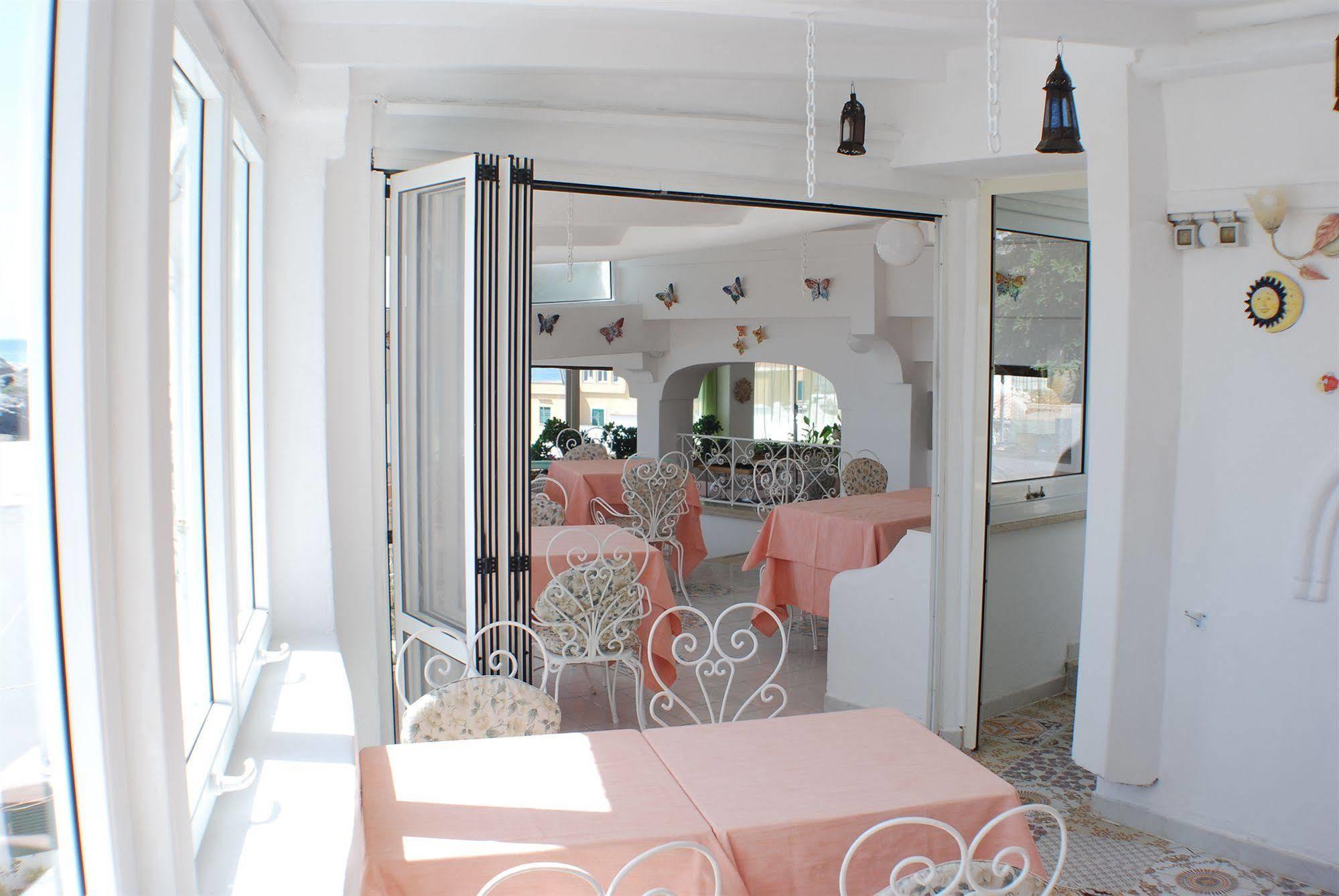 Hotel La Palma Sant'Angelo  Exterior foto